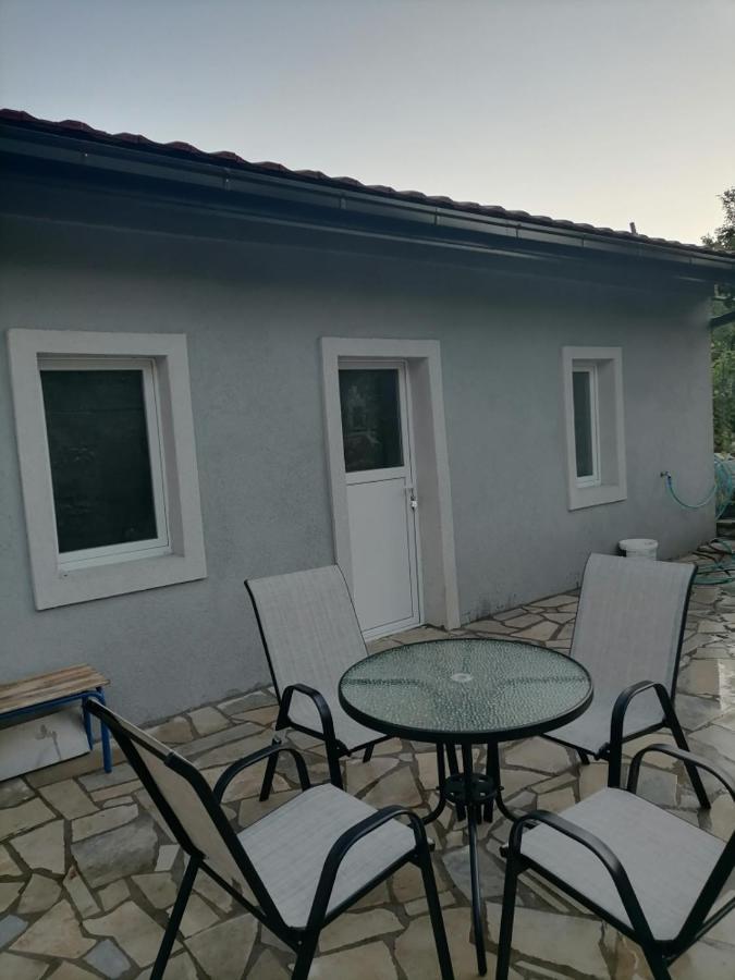 Apartmani 15 Cetinje Buitenkant foto