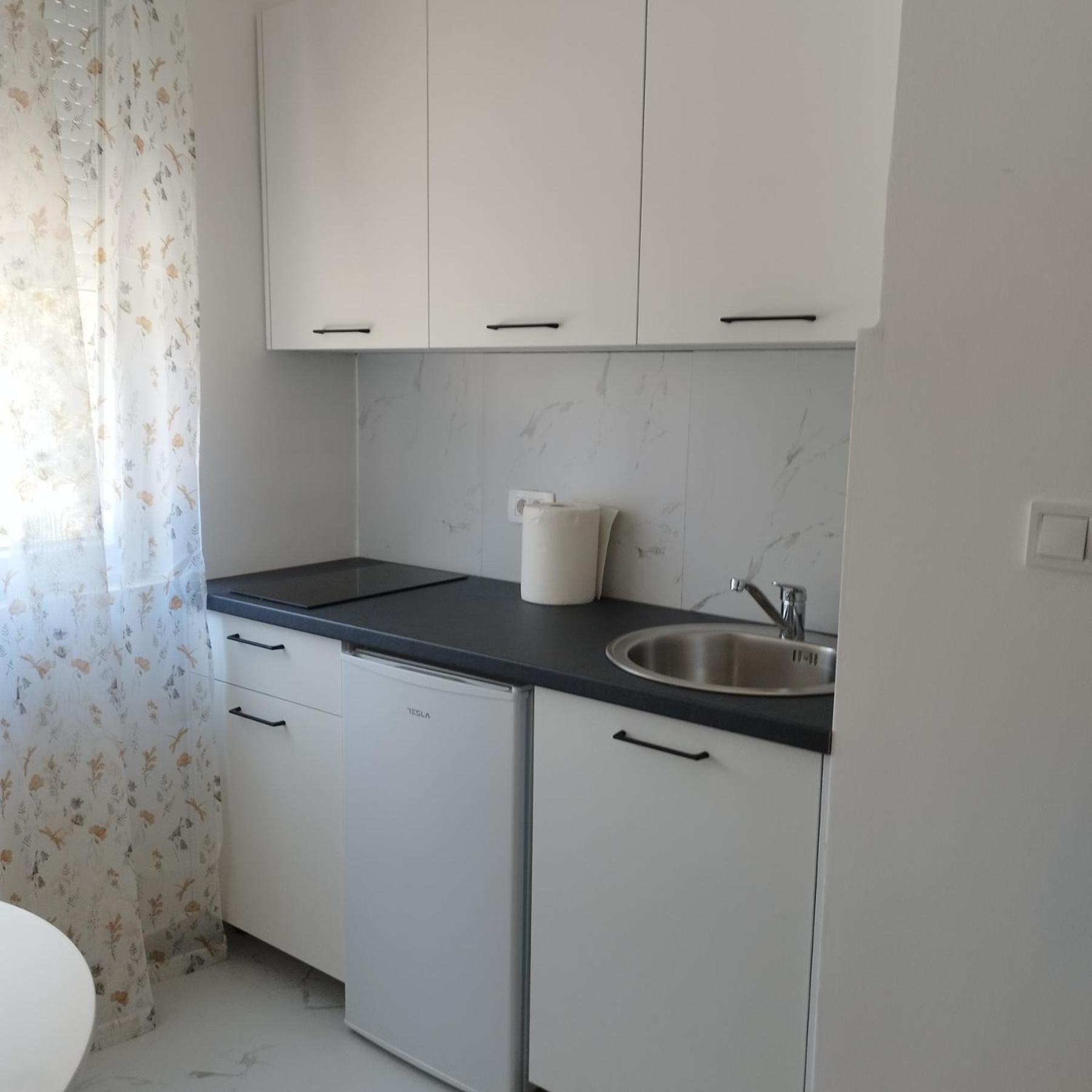 Apartmani 15 Cetinje Buitenkant foto